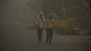 Uttar Pradesh: Furtună violentă face aproape 90 morți în nordul Indiei