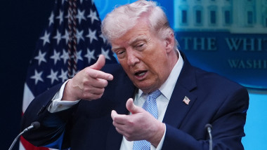 Trump postează o imagine AI care sugerează un atac american asupra Iranului