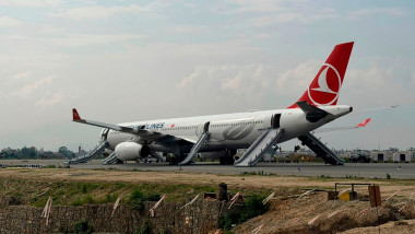 Incendiu la aterizare: Avion cu 277 pasageri, flăcări pe aeroportul din Nepal