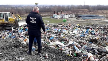Garda de Mediu amendează Primăria Sectorului 3 cu 100.000 de lei pentru problemele cu gunoiul