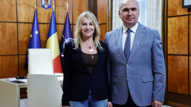 Bolojan, discuție cu Nadia Comăneci la Palatul Victoria