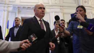 Bolojan, avertisment pentru liberali: ce se întâmplă dacă moţiunea trece
