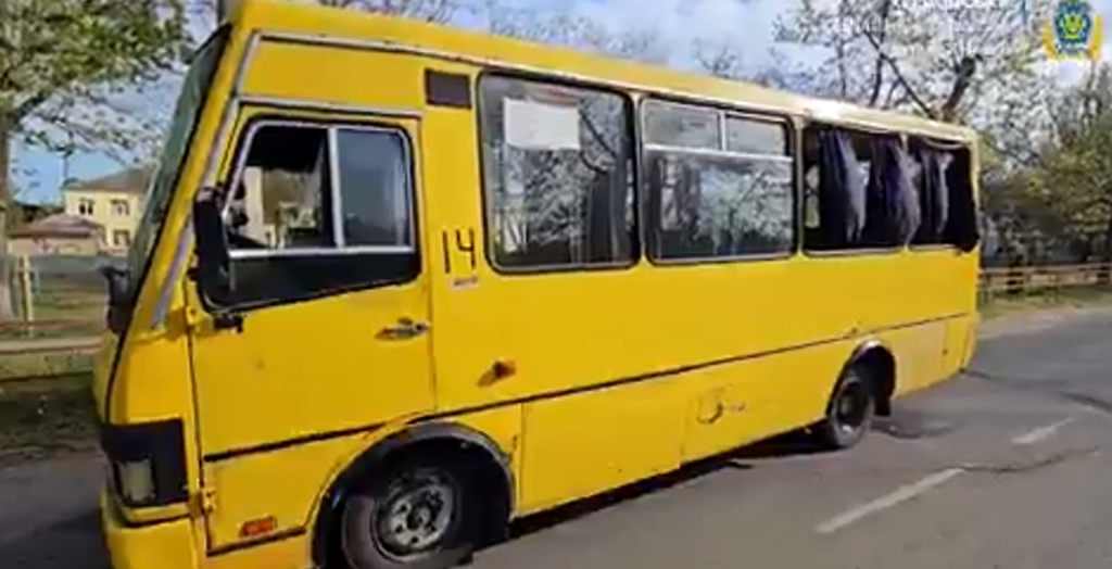Atac cu dronă în Herson: doi morți și șapte răniți într-un autobuz civil