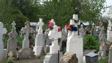 Șantaji sub pretext de inspectori: 70.000 lei furați de la o bătrână din Ploiești