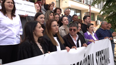 Judecătoria Strehaia, în prag de desființare: Angajații și localnicii protestează