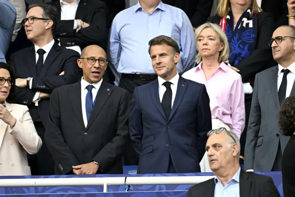 Macron huiduit la finala Cupei Franței între Lens și Nice