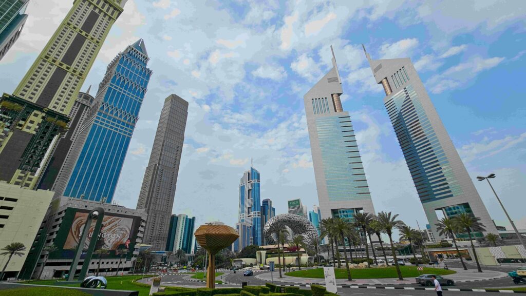 Panică în Dubai: Investitori fugăși din cauza crizei din Orientul Mijlociu