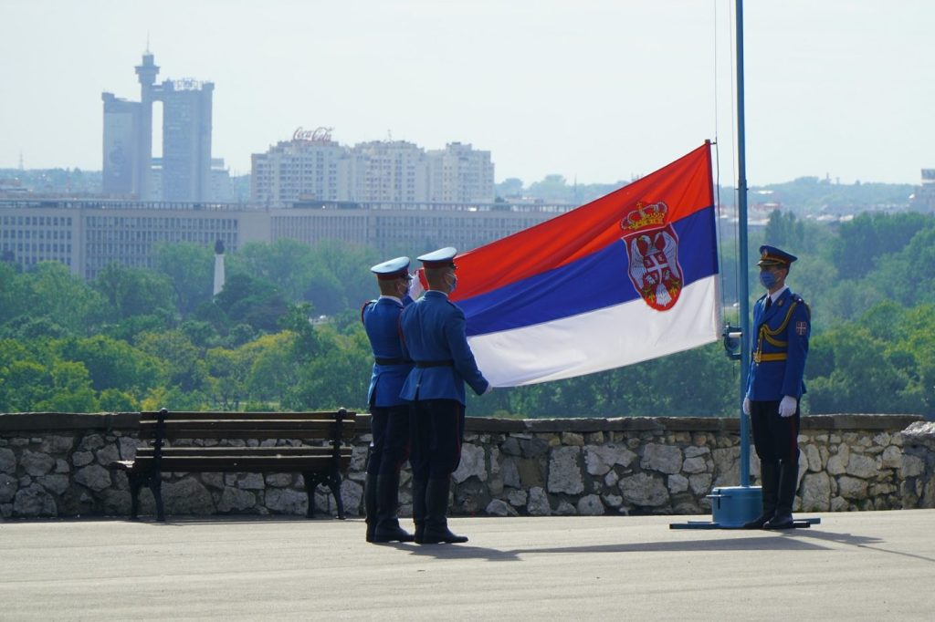 UE suspendă fonduri pentru Serbia, acuzând „regresie” juridică