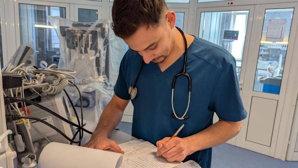 Un medic libanez alege ATI Sibiu: „Nu ca un străin, ci ca Hasan