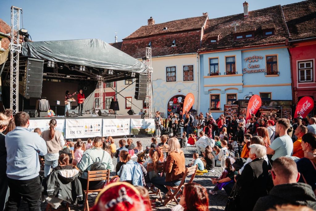 Sighișoara sărbătorește începutul verii cu „Carnaval în cetate