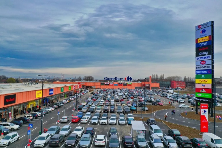 AFI cumpără 6 mall-uri în România, cea mai mare tranzacție de acest fel