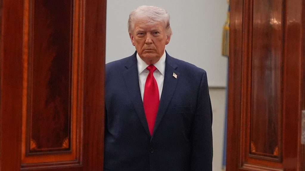 Trump, internat la spitalul militar Walter Reed, face anunțul în câteva ore