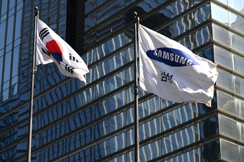 Angajații Samsung primesc un bonus uriaș de 400.000 de dolari: află de ce