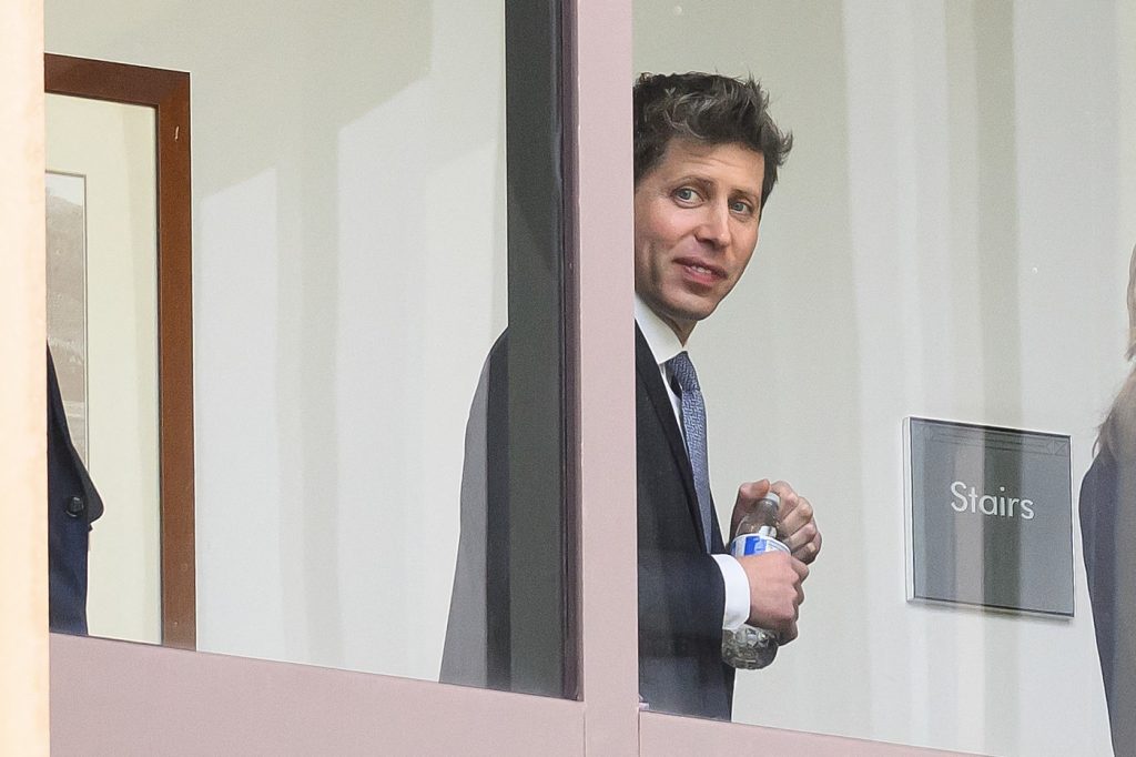Procesul lui Sam Altman vs Elon Musk dezvăluie secrete: „I-a mințit pe ceilalți