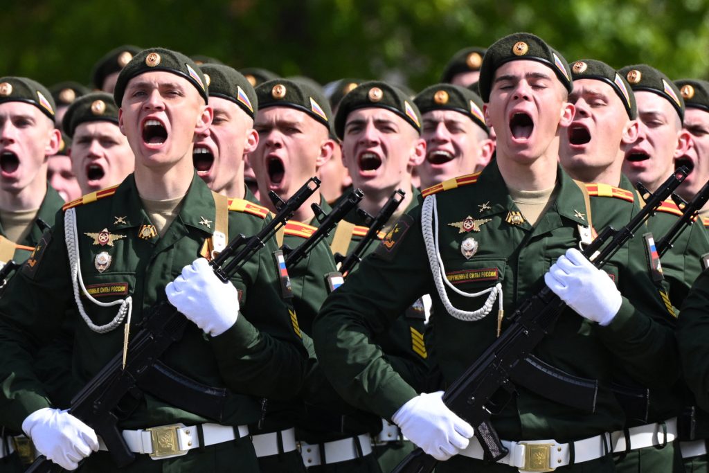Rusia ia o măsură fără precedent: Kremlinul militarizează băncile după atacuri ucrainene