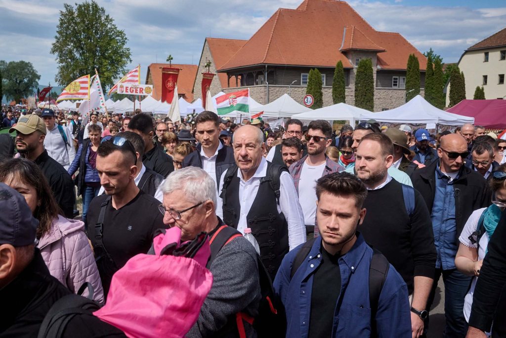 Pelerinii se adună la Șumuleu Ciuc: sute de mii de catolici, alături de președintele Ungariei