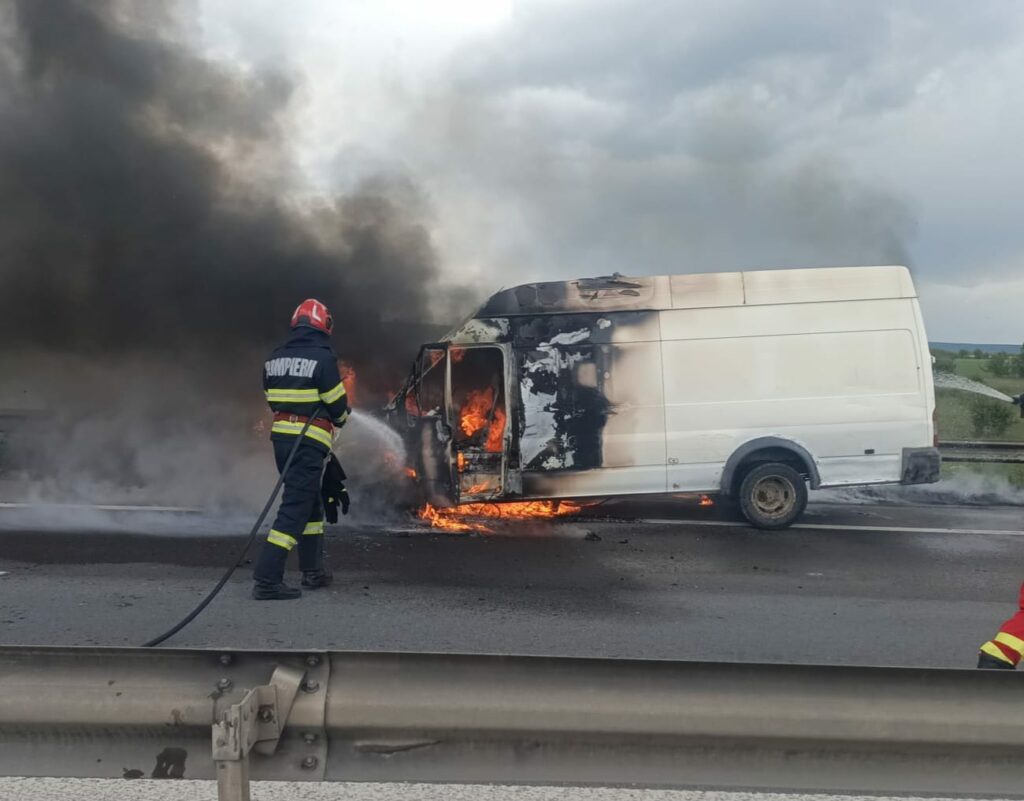 Incendiu și accident pe A1 și DN1: Trafic blocat, restricții anunțate