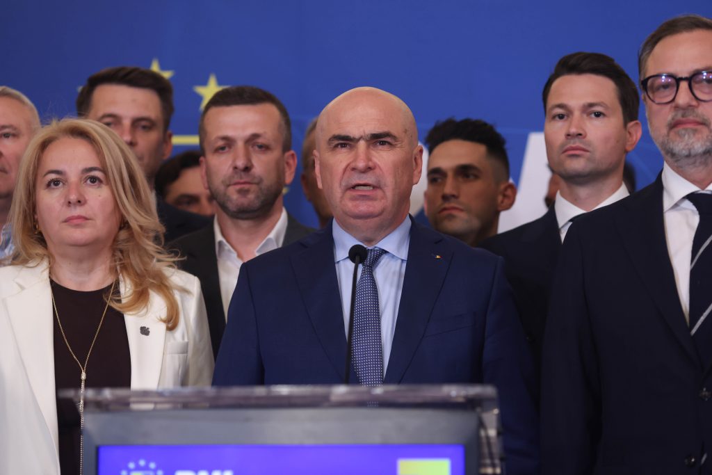 Bolojan lansează echipa pentru șefia PNL: planuri pentru congresul de duminică