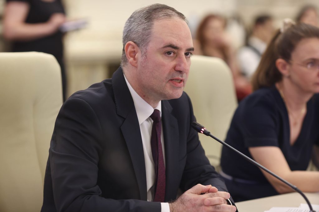 Deficitul bugetar, redus la jumătate: 1,75% din PIB la 31 mai 2026