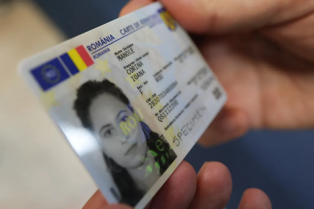 Reforma buletinului electronic după zeci de reclamații