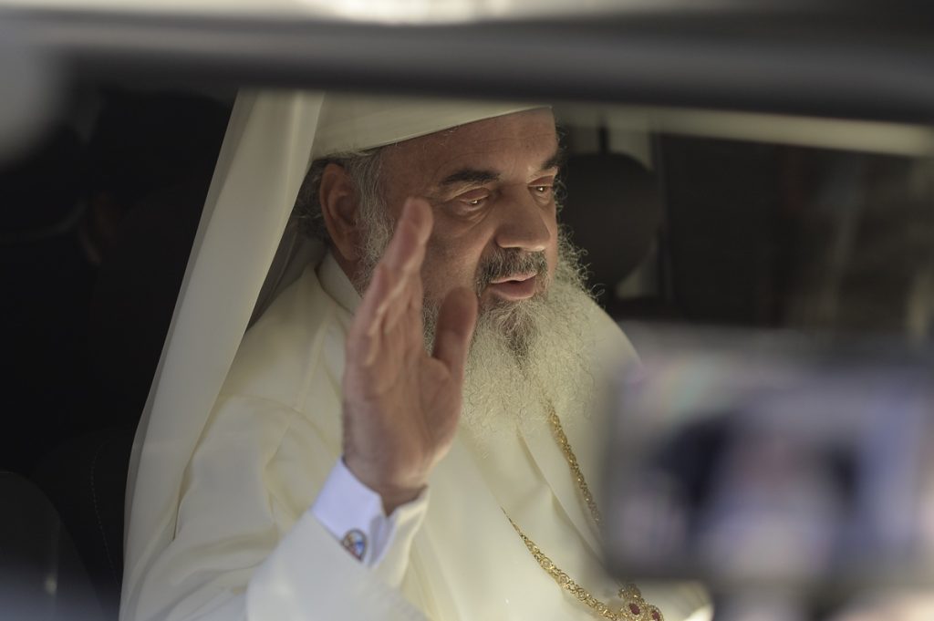 Senator propune premier: Patriarhul Daniel, votat cu majoritate largă