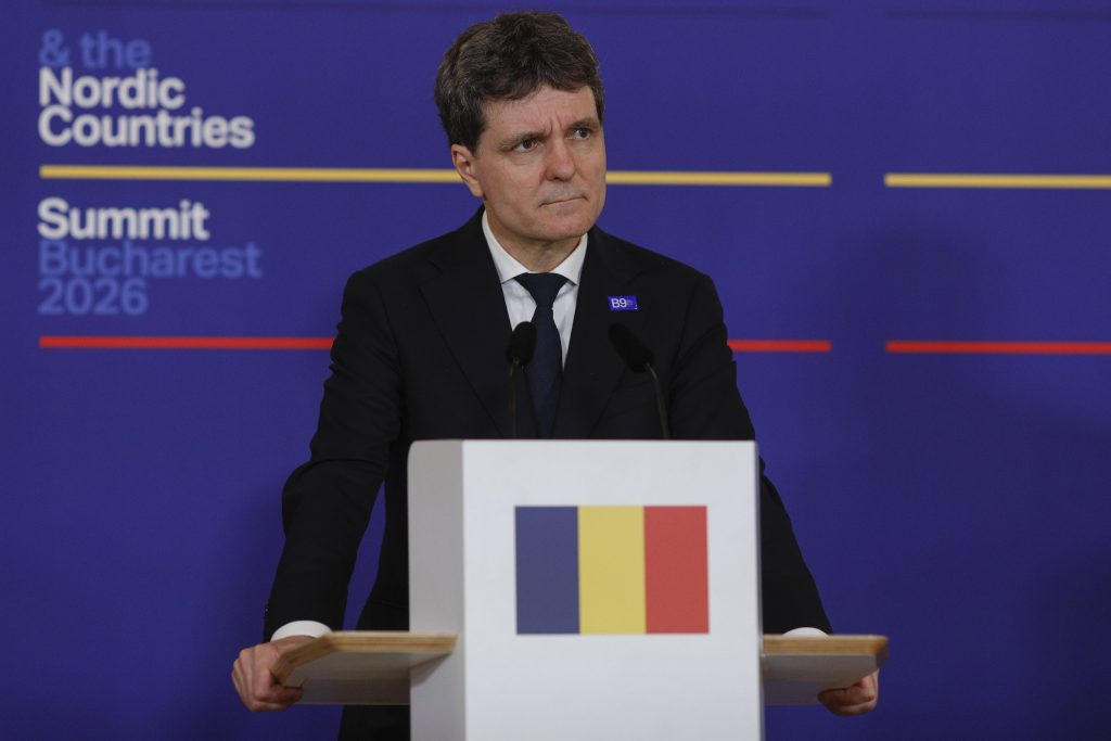Nicușor Dan contestă la CCR legea PSD privind vânzarea acțiunilor de stat