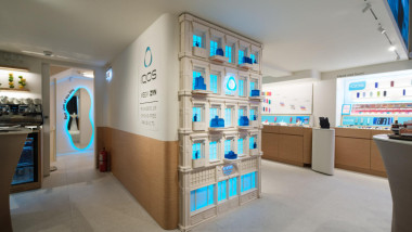 IQOS Boutique Victoria: Arta și tehnologia se întâlnesc într-un concept inovator