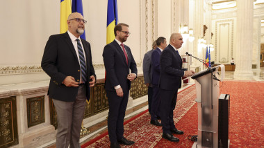 PNL, USR și UDMR îi propun lui Nicușor Dan: acord cu PSD și 3 opțiuni pentru premier