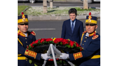 Nicușor Dan comemorează Mineriada: coroană de flori la monumentul victimelor din 1990