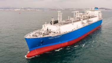 Navă rusească cu GNL, echipată cu mitraliere, depistată în Marea Baltică