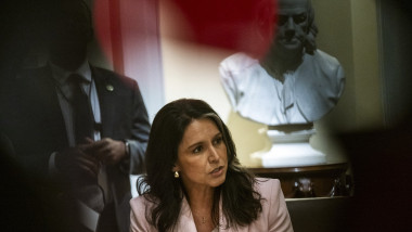 Tulsi Gabbard: SUA au manipulat opinia publică despre originea pandemiei