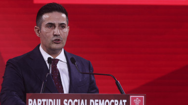 Manda îl acuză pe Bolojan de minciună: „Nu ţi-e ruşine că stai la Palatul Victoria datorită lui George Simion?