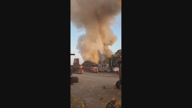 Incendiu devastator în Portul Agigea, mesaj RO-ALERT din cauza fumului toxic