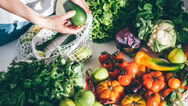 Fructe și legume românești, forțate să crească: specialiștilor avertizează