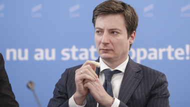 Caramitru: Recuperarea banilor, puțin probabilă. „Garantat, 2 ani de recesiune”