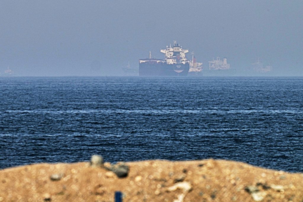 Atac în Strâmtoarea Ormuz: petrolier lovit după acordul SUA-Iran