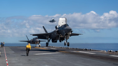 SUA își mută arme în Australia pentru depozit strategic
