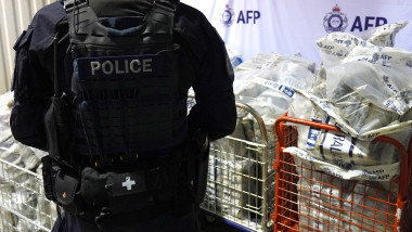 Australia: Captură uriașă de 2,7 tone de cocaină în buncăre subterane la Sydney