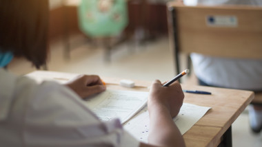 Contestații Evaluarea Națională 2026: Când poți cere reevaluarea lucrărilor?