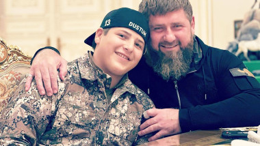 Fiul lui Kadîrov primește două medalii de „Erou al Ceceniei”