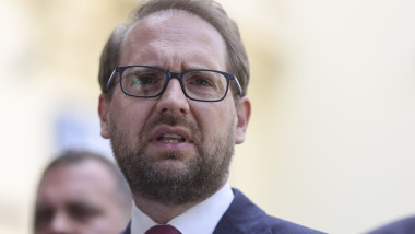 Fritz: Scindarea PNL, un risc real. „Sper că nu devenim brelocul PSD”