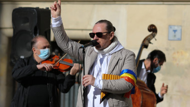 De la „exemplu negativ” la ICR: ascensiunea lui Nicolae Voiculeţ