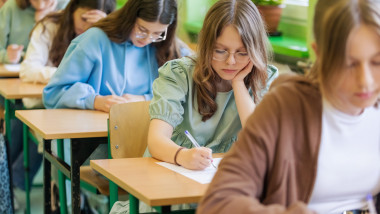 Evaluarea Națională 2026: Ce greșeli te elimină din examen. Regulile stricte pentru elevi