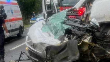 Accident mortal în Mehedinţi: un mort, un rănit şi elicopter SMURD la faţa locului