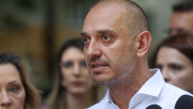 Mihaiu (USR): Guvernul Veştea, fără susţinere, riscă falimentul României