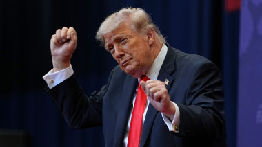 Trump stabilește record: 22 de medici la ultimul control, el spune că e „perfect sănătos