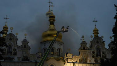 Restaurarea Lavrei Pecerska din Kiev, distrusă de ruşi, ar putea dura ani întregi