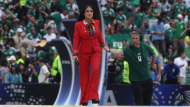 Salma Hayek aprinde atmosfera la Cupa Mondială cu un discurs emoționant