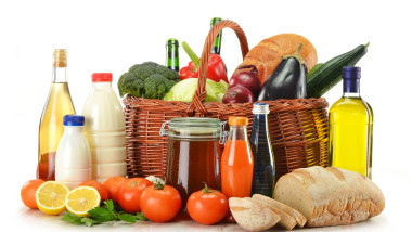 Tanczos Barna: Plafonarea adaosului la alimente de bază ar putea dura până la finalul anului