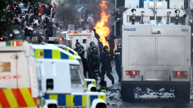 Violența în Marea Britanie: ură și extremism stârnesc revolte